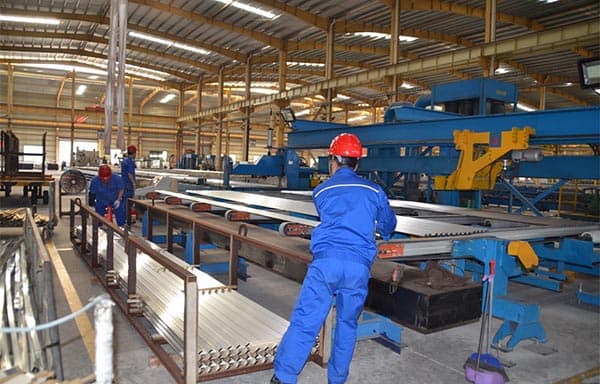 Aluminum profile cutting process